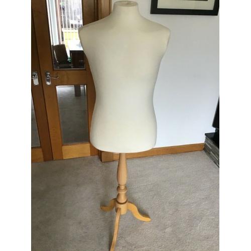 Large Male Mannequinn Torso