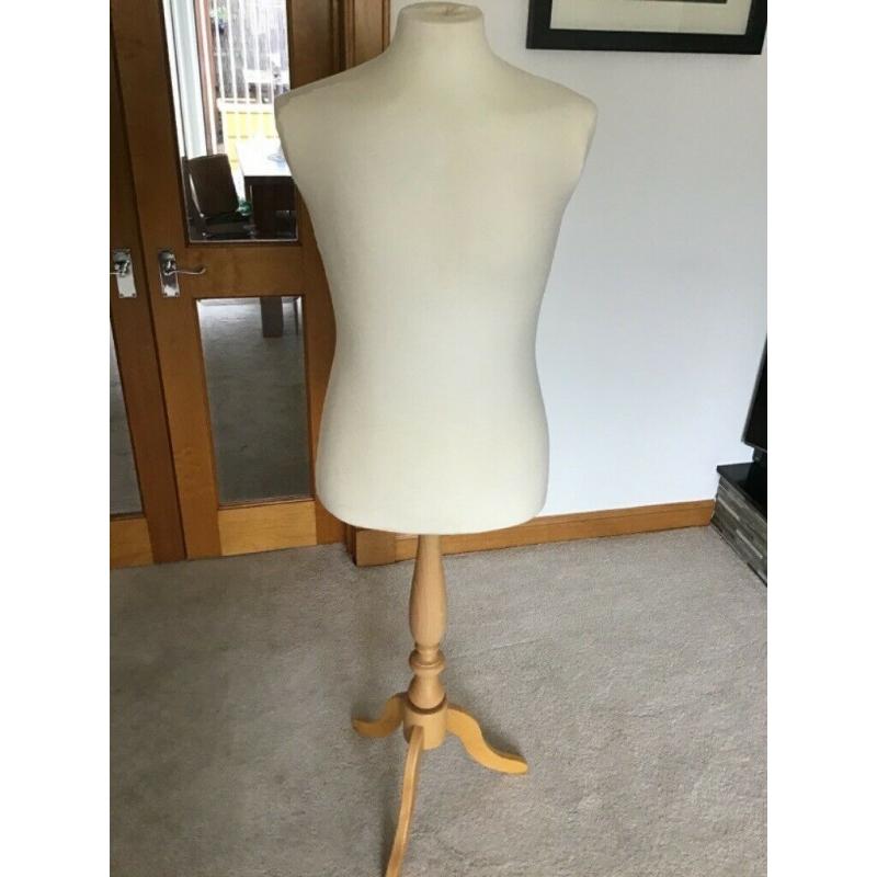 Large Male Mannequinn Torso