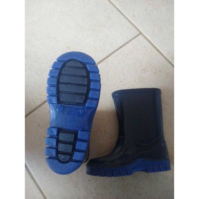 Kids wellies size UK 6/ EU 23